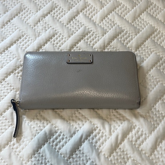 kate spade Handbags - Kate Spade Leather Gray Wallet Large